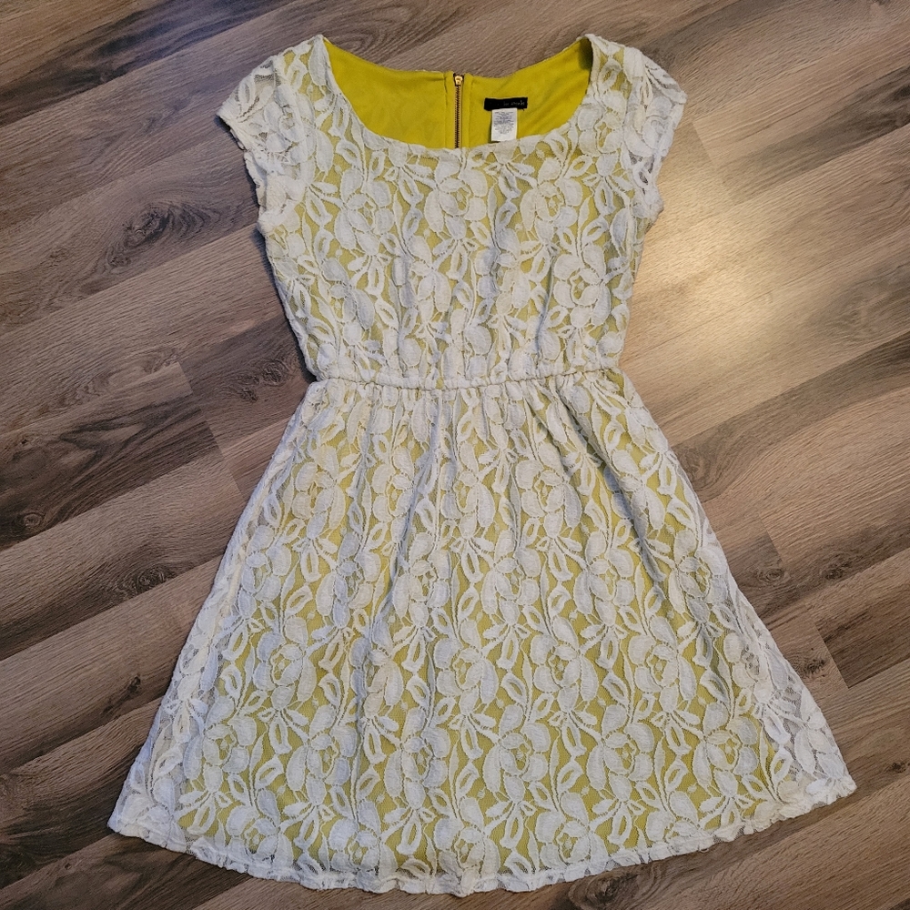 Fire Los Angeles Lace Dress Sz Small